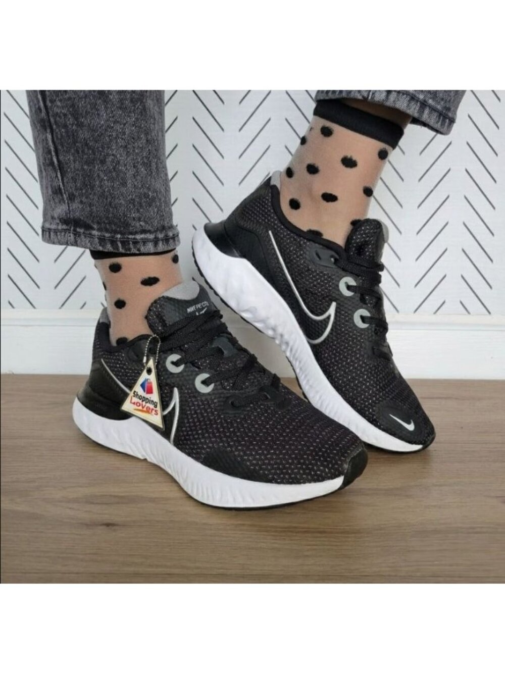 ❤️Nike Renew Run Running Shoes 7.5 Women Sneaker Black White Athletic CK6360-008